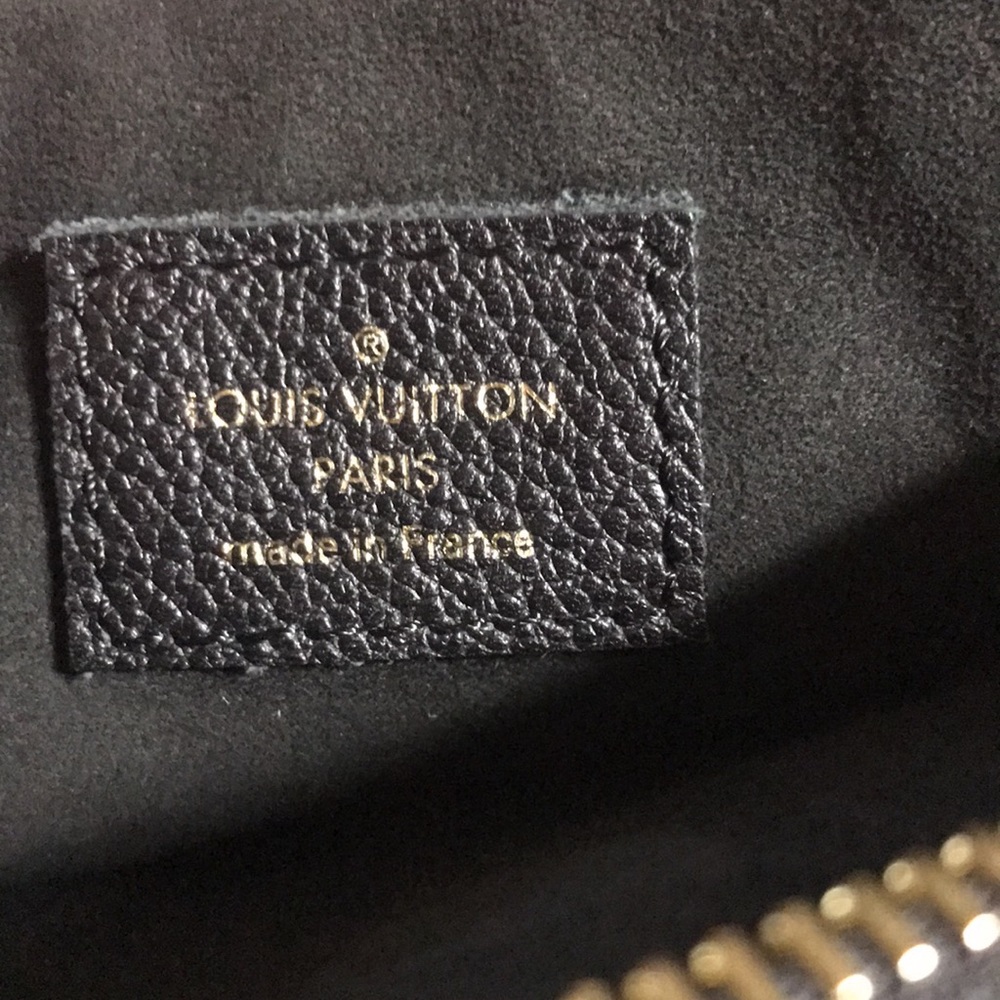 💎🌟  BEAUTIFUL 🌟💎CROSSBODY RETIRED LEATHER EMPREINTE FLAP LOUIS VUITTON - Picture 10 of 13